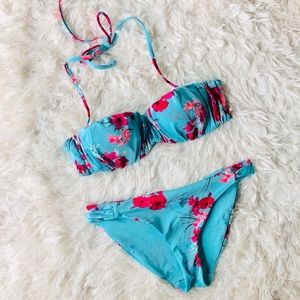 🛍BOGO NWOT H&M Turquoise Floral Bikini Small